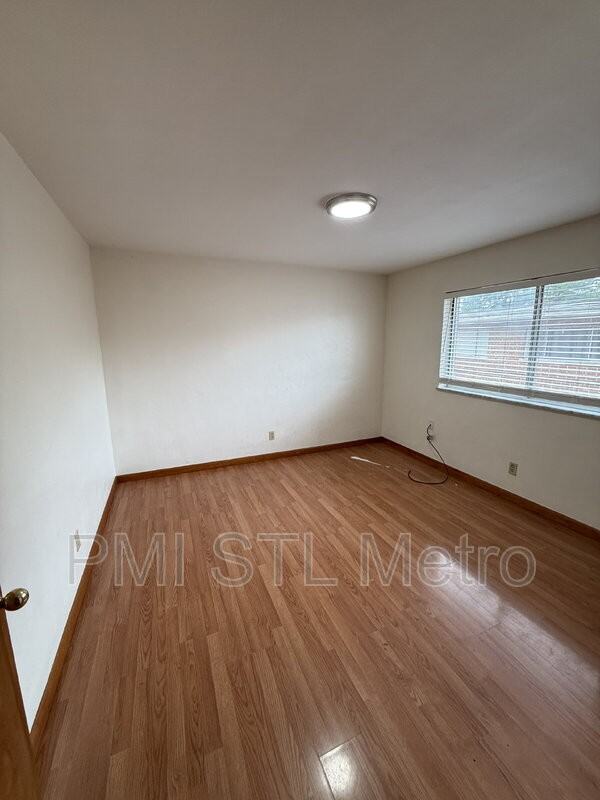 4838 S Broadway #C - Photo 5 of 6