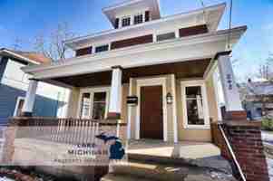 featured image of 848 Kalamazoo Ave Se