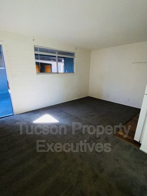 5770 E 10th St - Photo 6 of 17