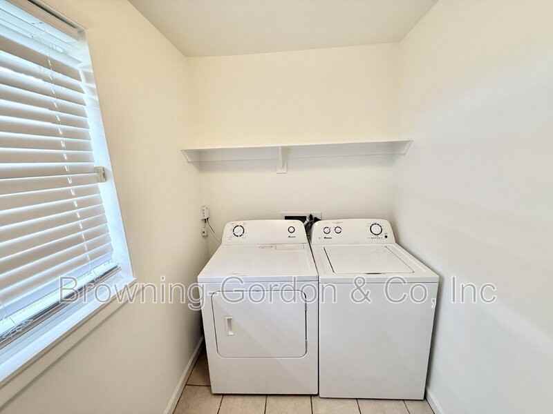 1017 14th Ave S - Photo 7 of 16