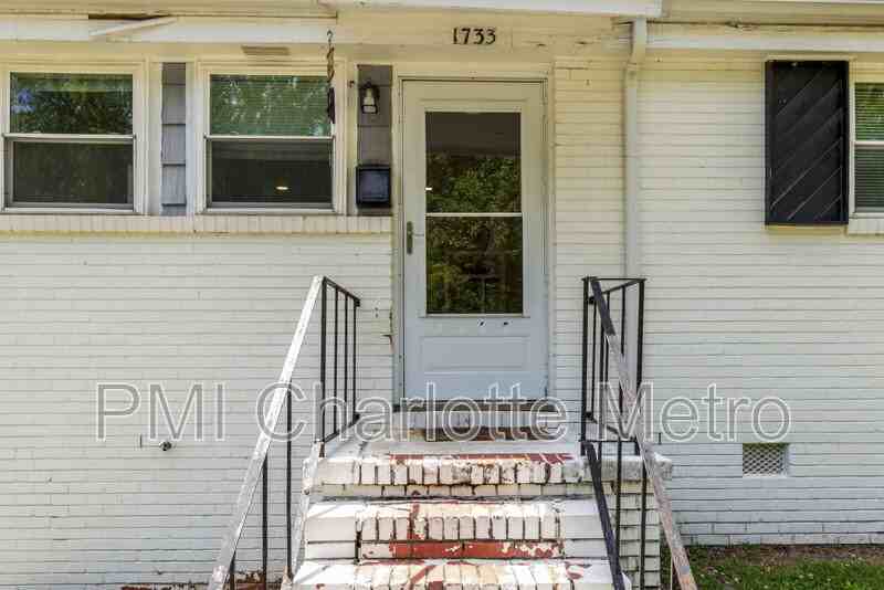 1733 Academy St - Photo 2 of 30