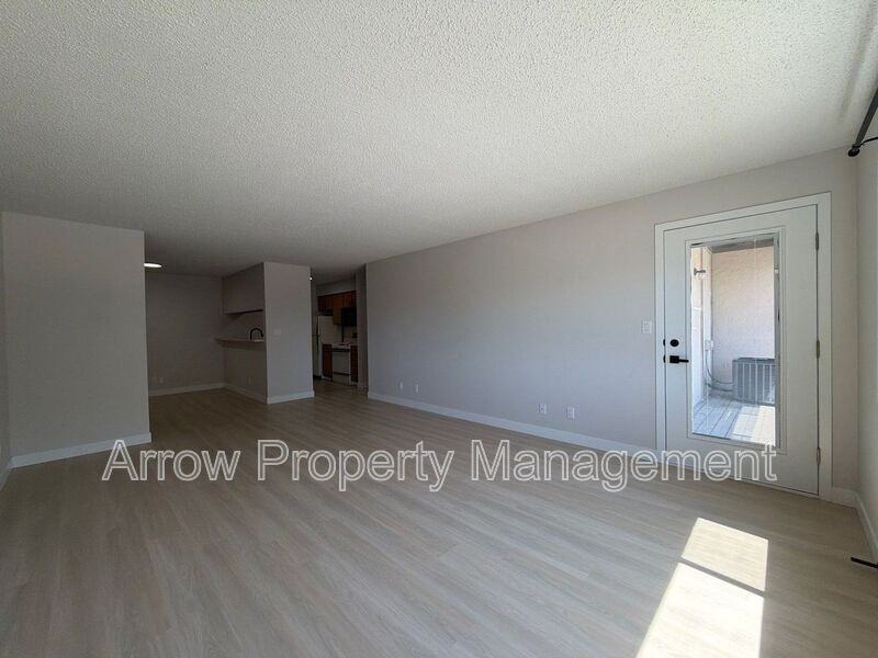 2334 N 44th St #19 - Photo 5 of 15