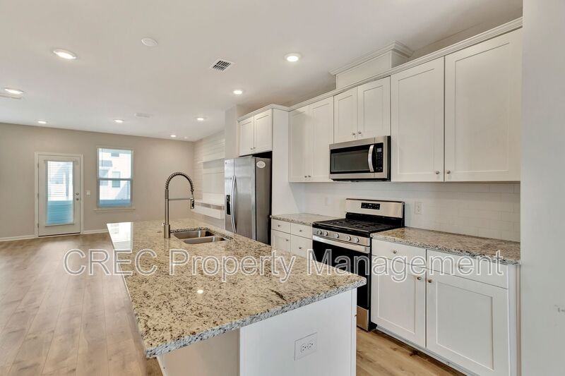 306 Pathfinder Way - Photo 6 of 33
