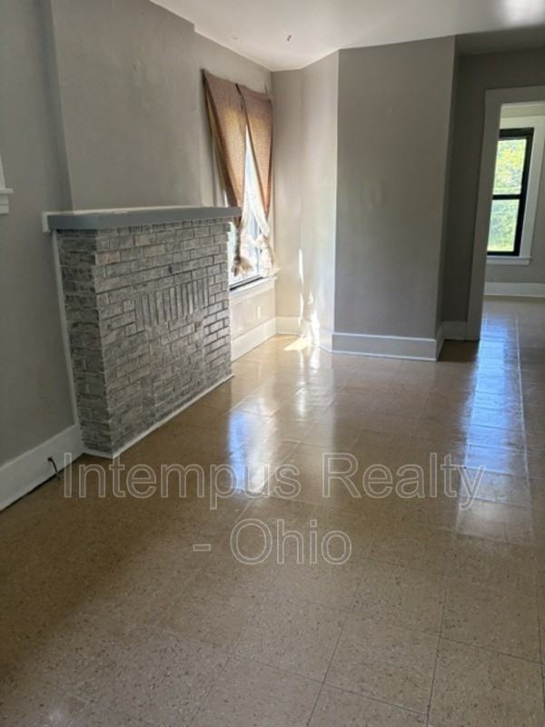 539 Falls Ave #3 - Photo 7 of 9
