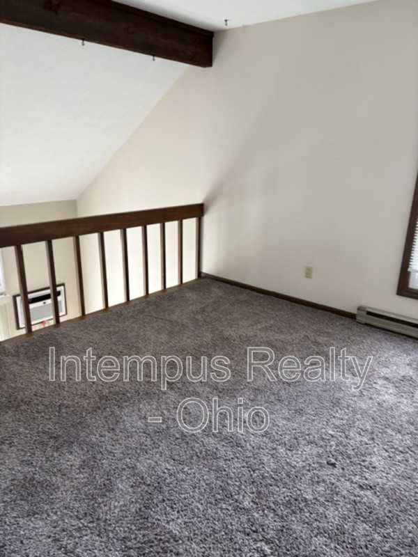 794 Kentwood Dr #1 - Photo 7 of 8