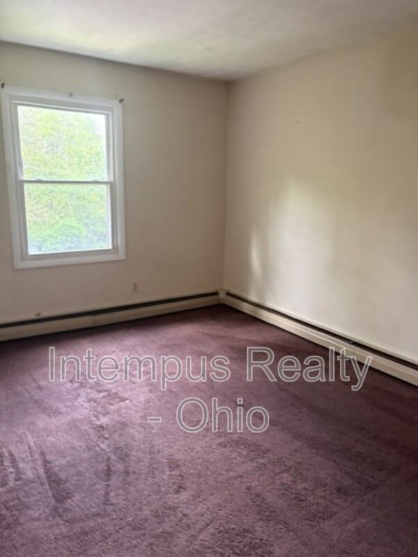203 S Elruth Ave #4 - Photo 7 of 7