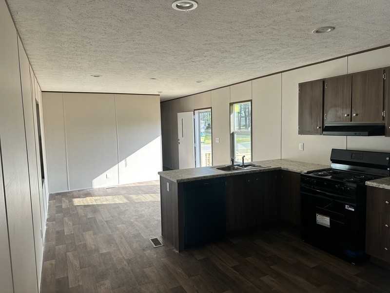 3525 E Elizabethtown Rd - Photo 3 of 4