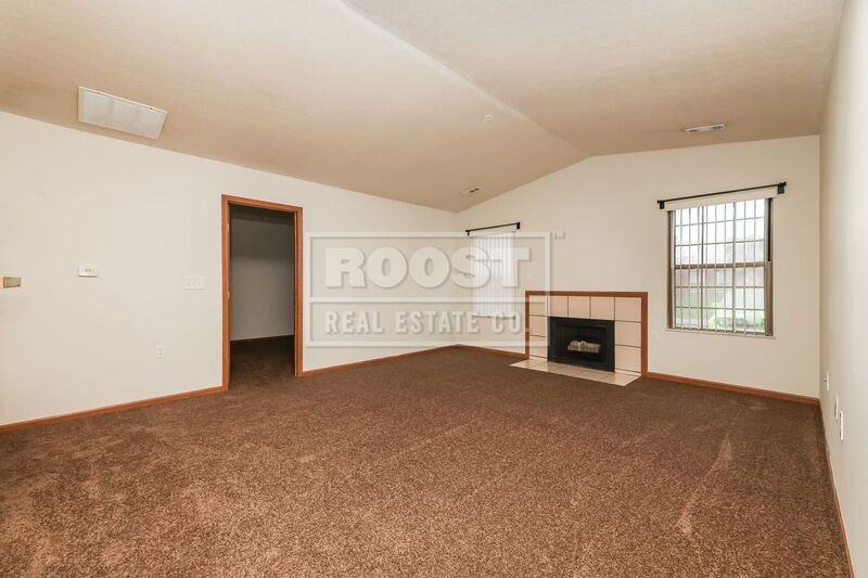 3985 Covington Dr - Photo 4 of 10