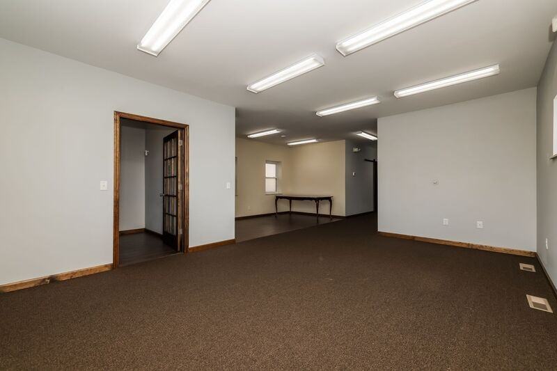 226 N Broad St #1 - Photo 5 of 20