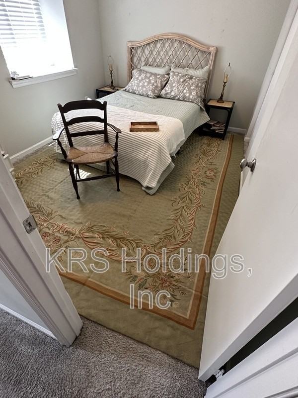 896 Jamestown Landing Rd - Photo 5 of 13