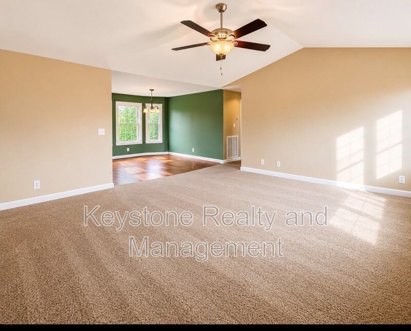 1318 Chucker Dr - Photo 2 of 6