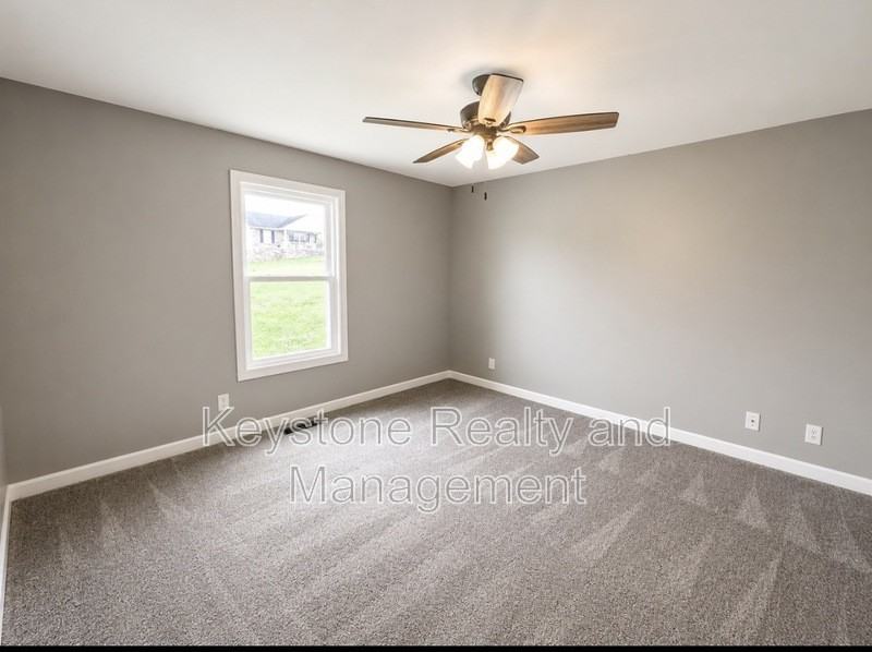 1318 Chucker Dr - Photo 5 of 6
