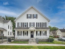 featured image of 3 Charles St #2R