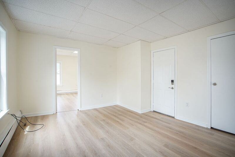 3 Charles St #2R - Photo 4 of 16