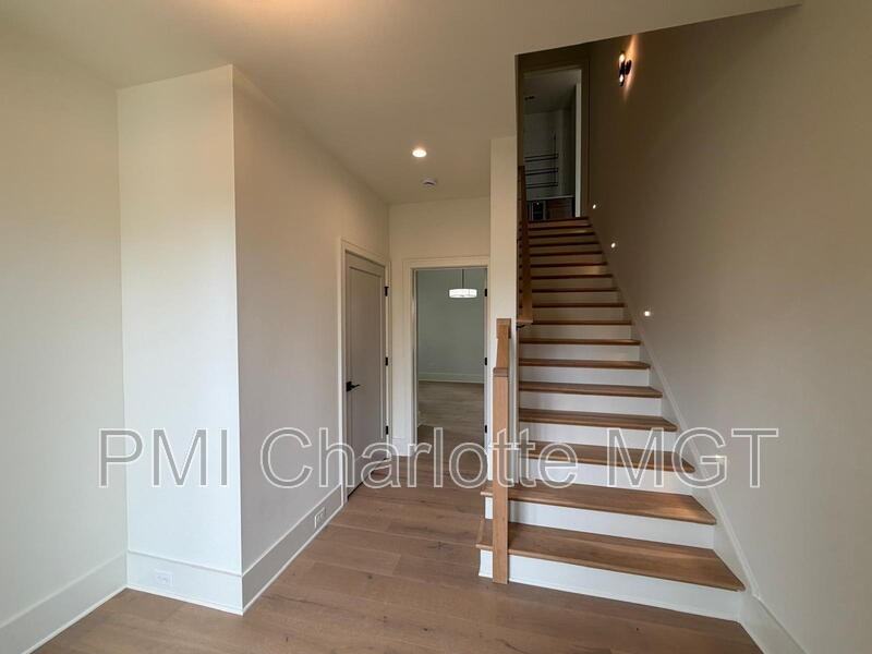 432 Dover Ave - Photo 3 of 26
