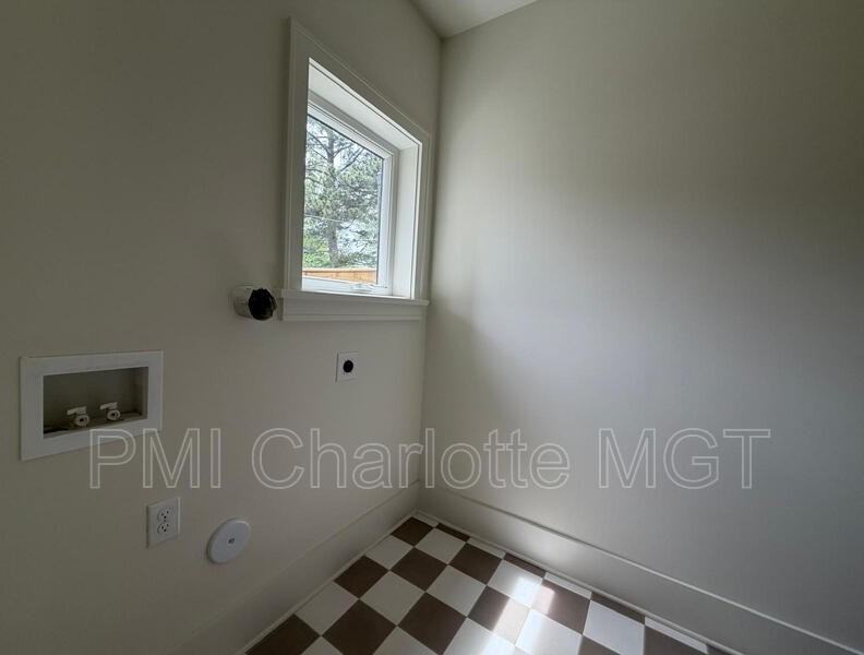 432 Dover Ave - Photo 7 of 26
