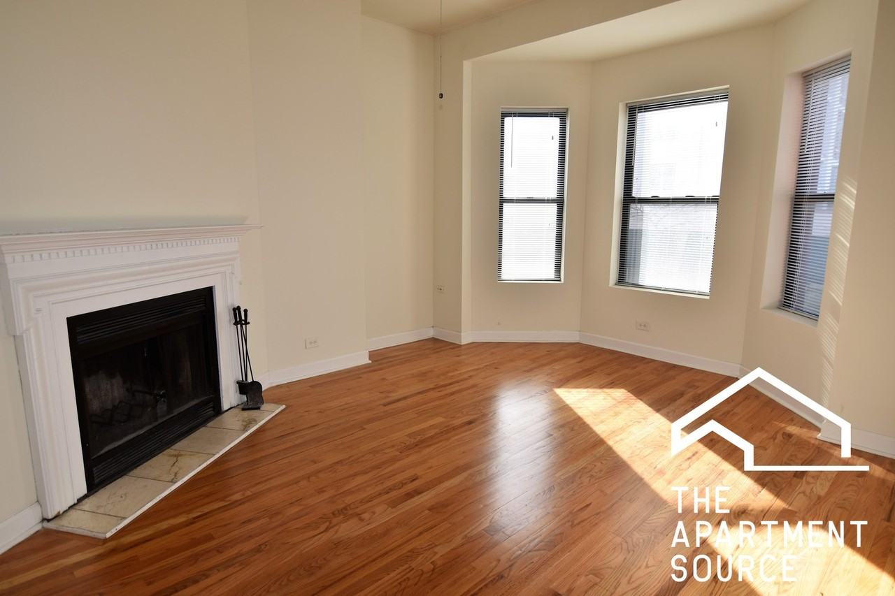 3807 N Broadway St #2 - Photo 3 of 12