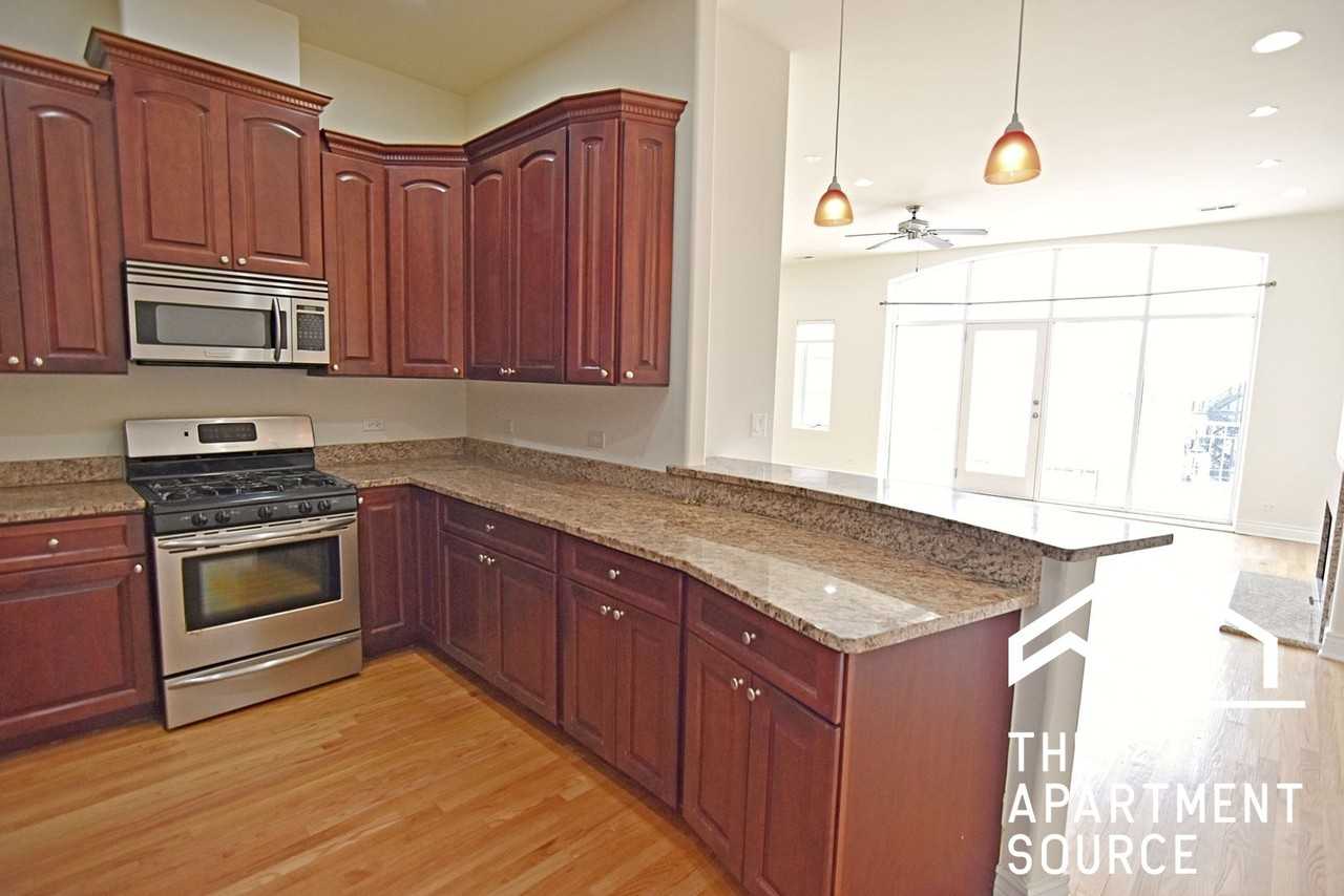 5140 N. CLARK North Clark St. #4 - Photo 3 of 20