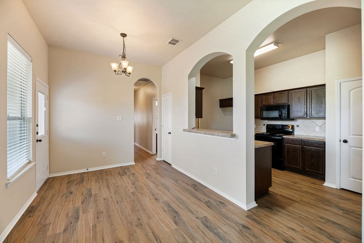 332 Schirra Ct - Photo 2 of 30