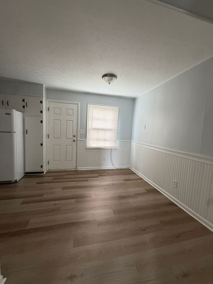 Virginia Hills Apartments - Photo 5 of 15