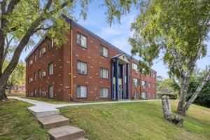 featured image of 2271 Atlantic St