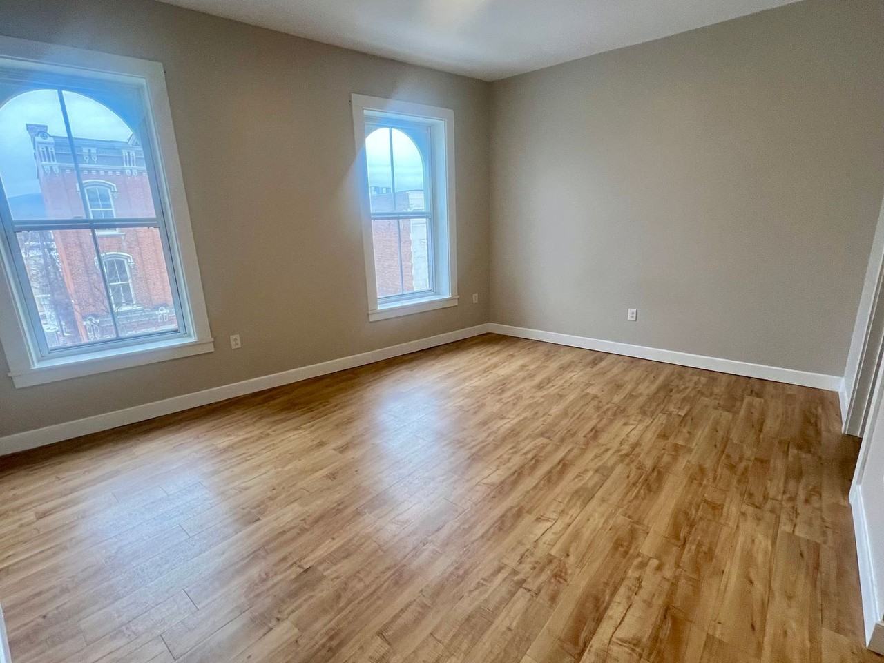 341 Main St - Photo 3 of 18