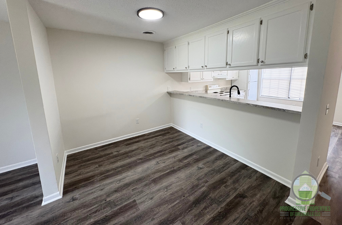 1216 North Main Street - Photo 2 of 14