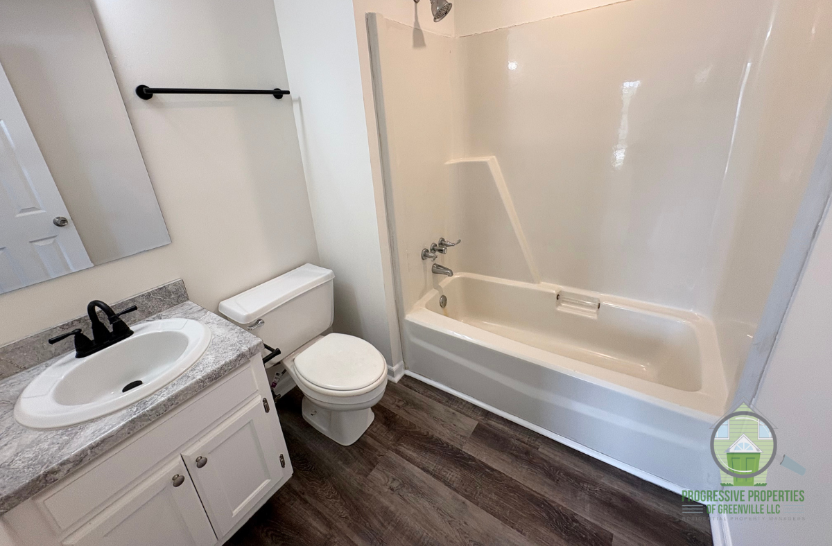 1216 North Main Street - Photo 6 of 14