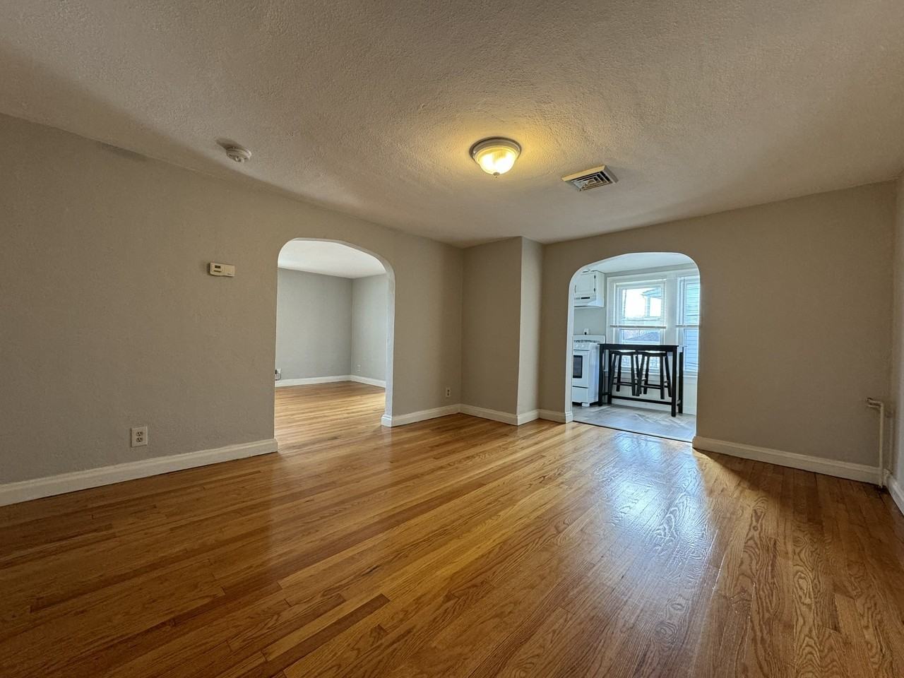66 Lyman Street - Photo 7 of 20