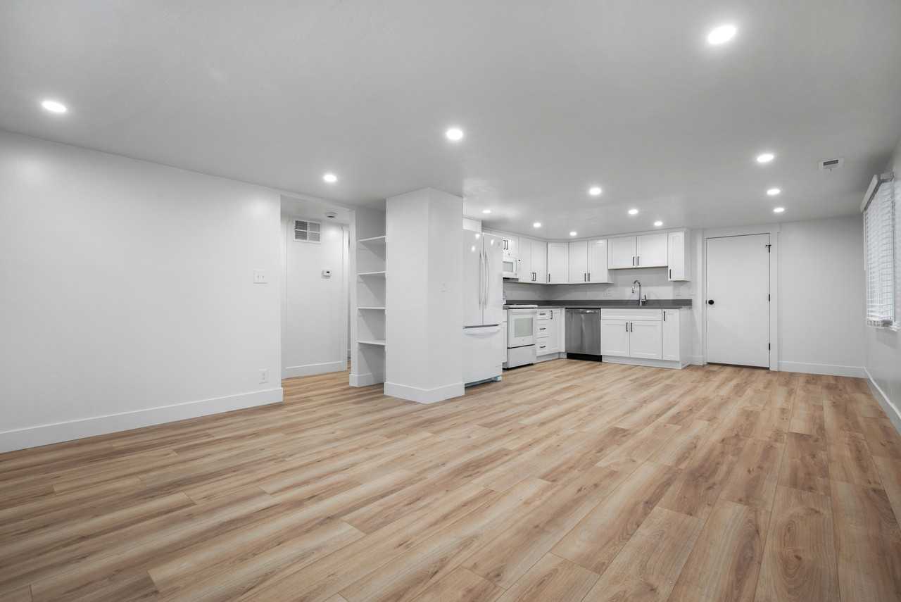 164 N 1000 E - UP - Photo 2 of 50
