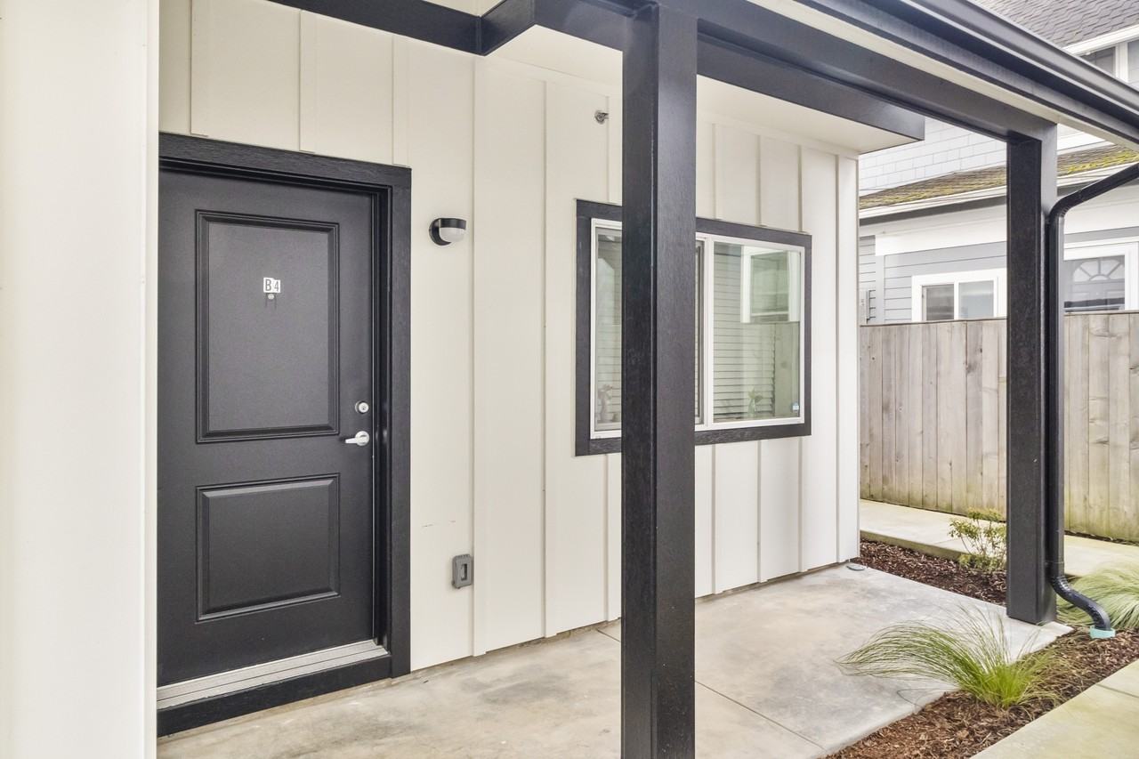 611 South Anderson Street - Photo 4 of 50