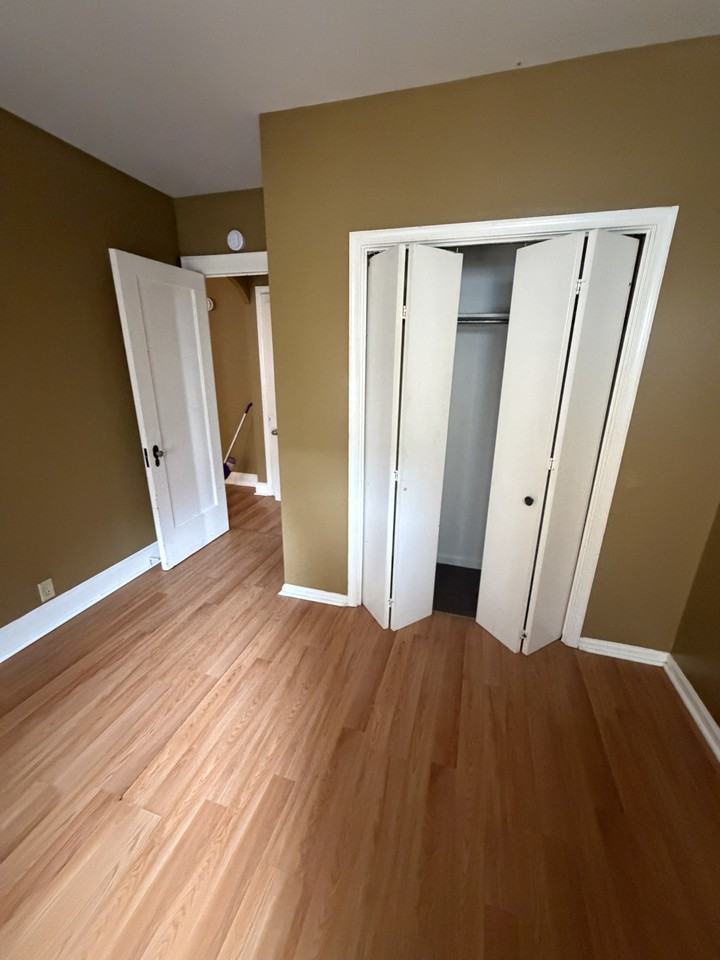 212 N 6th St - Photo 6 of 7