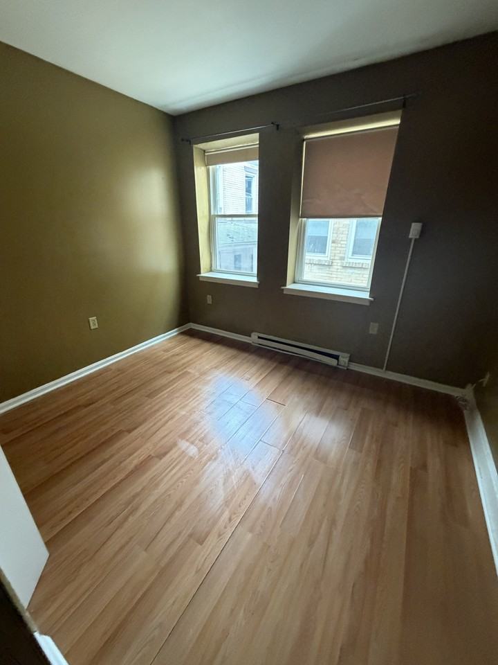 212 N 6th St - Photo 7 of 7