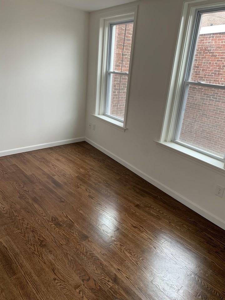 4 Garden Court - Photo 2 of 30