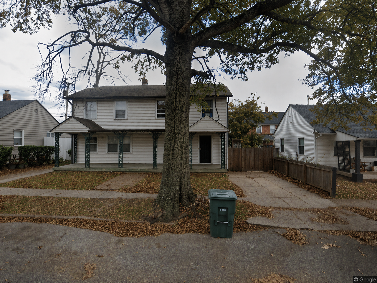 909 Bryan St - Photo 3 of 29