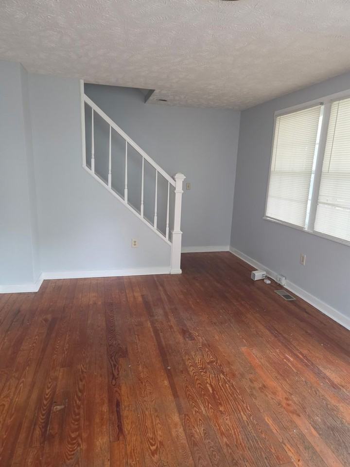 909 Bryan St - Photo 2 of 29
