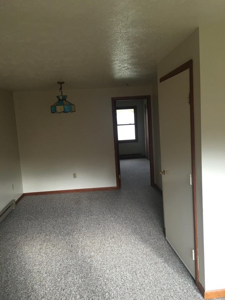 Pebble Beach Apartments - Photo 3 of 13