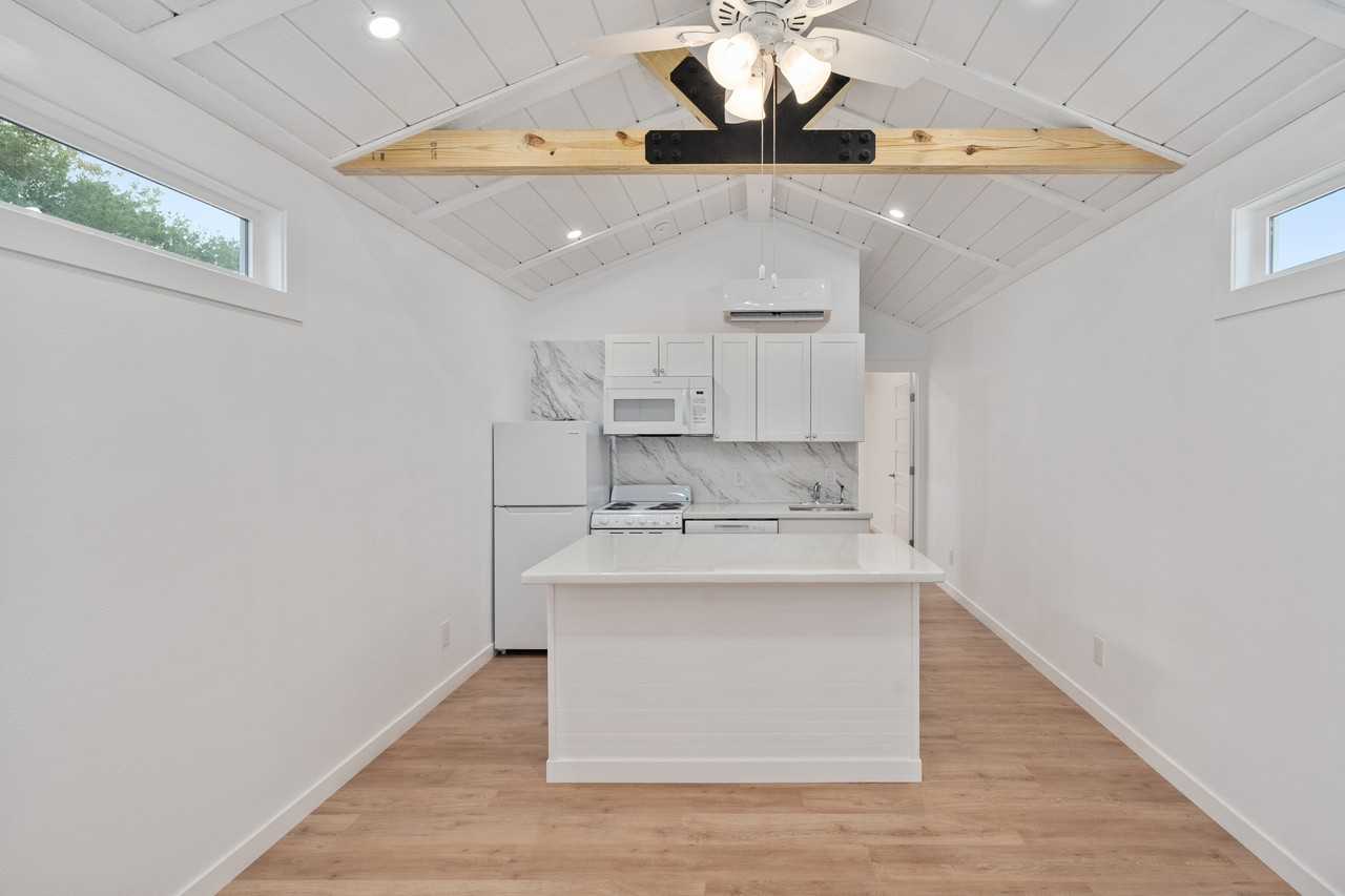 720 Pritchett Ln - Phase 2 - Photo 3 of 31