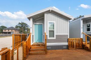 featured image of 720 Pritchett Ln