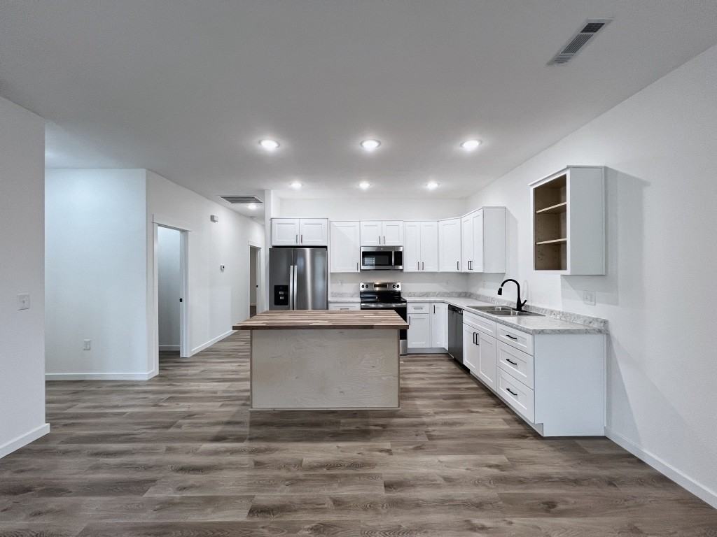 345 South Johnson Street - Photo 3 of 19