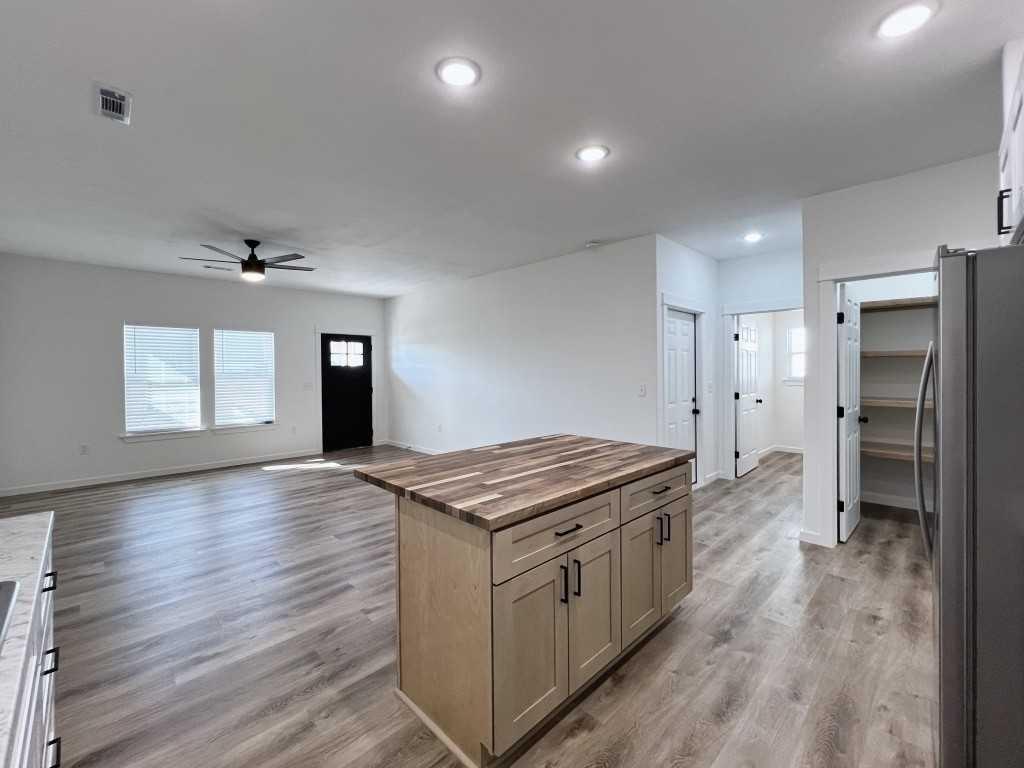 345 South Johnson Street - Photo 4 of 19