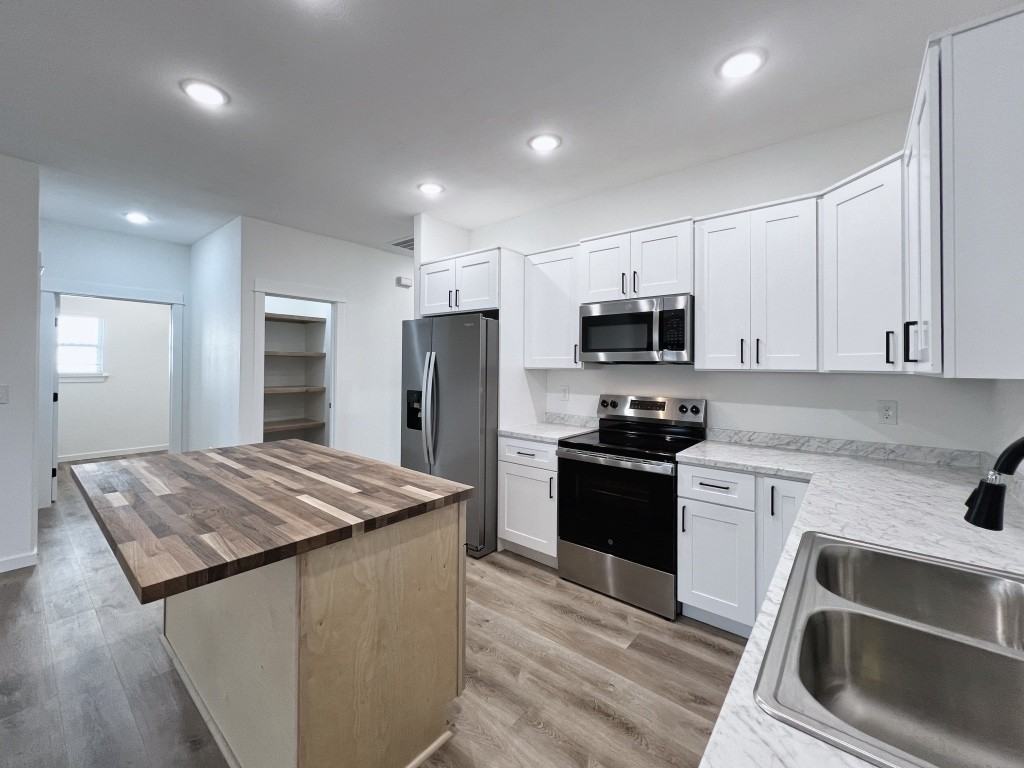 345 South Johnson Street - Photo 6 of 19