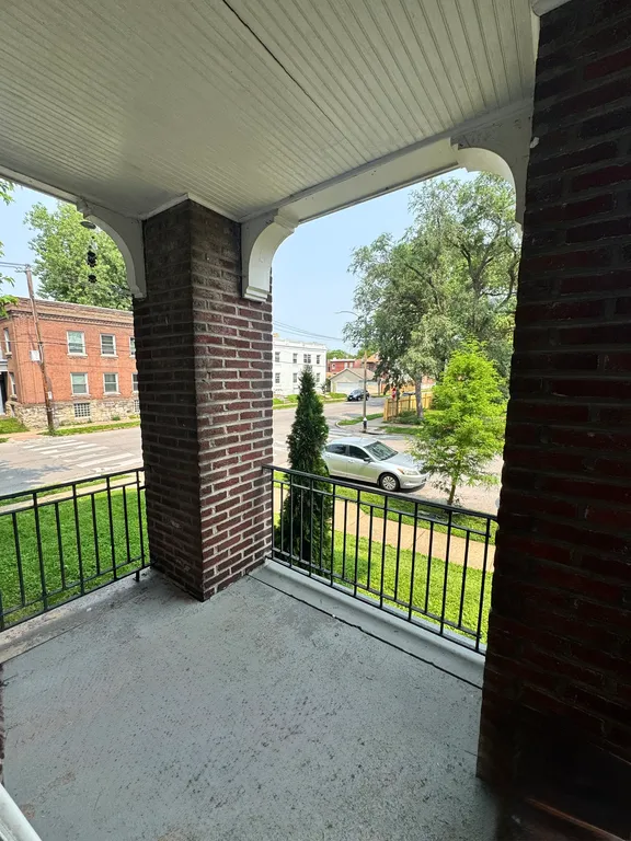 3890 Juniata Street - Photo 5 of 34