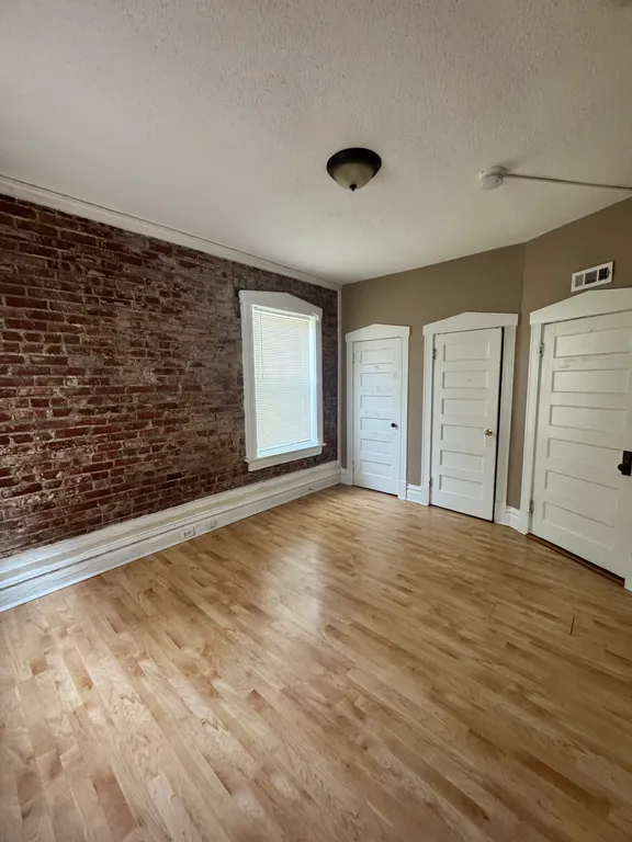 3890 Juniata Street - Photo 7 of 34