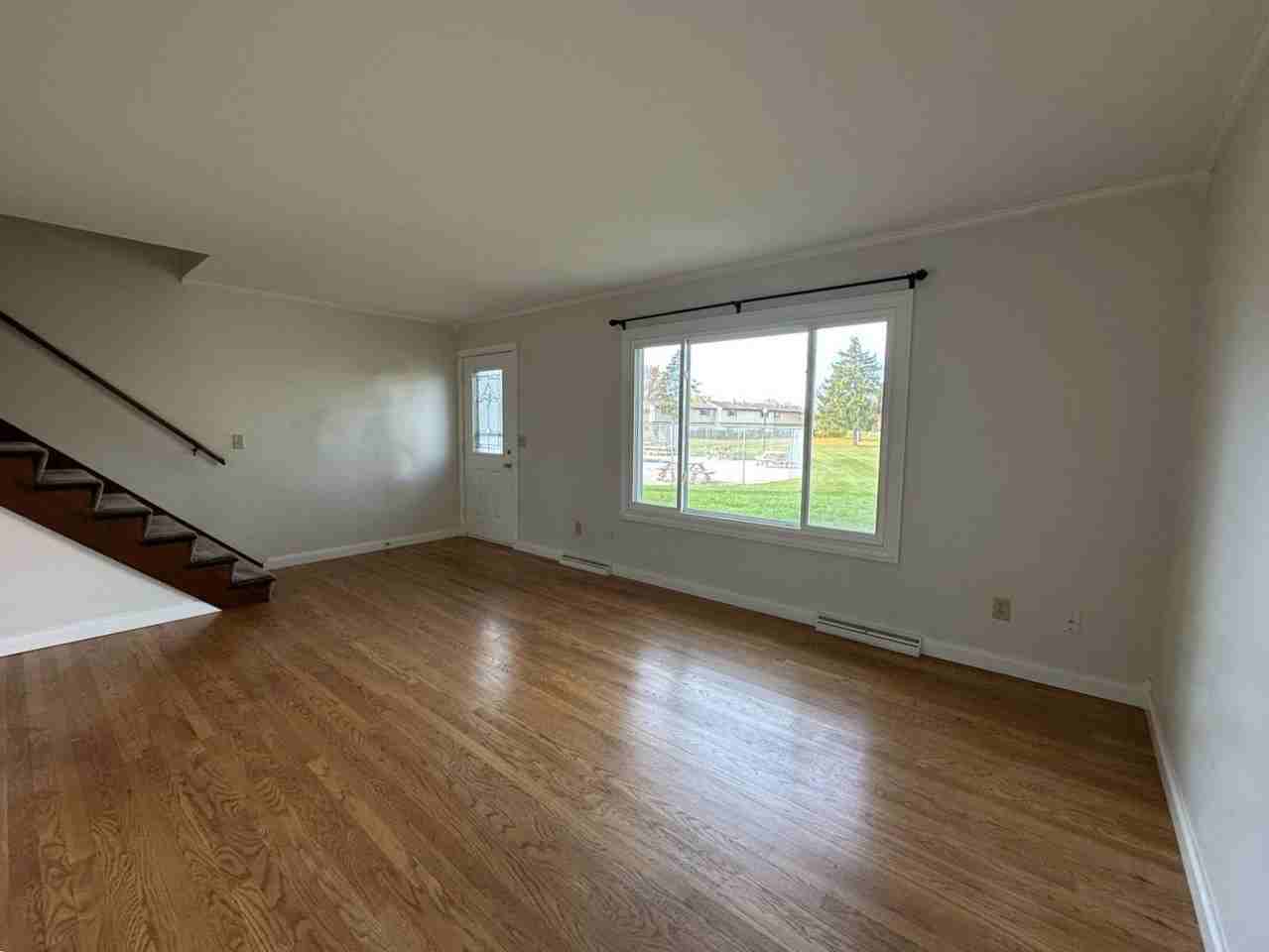 W164N11511 Squire Ct - Photo 2 of 11