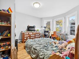 featured image of 114 Woodstock St #2T