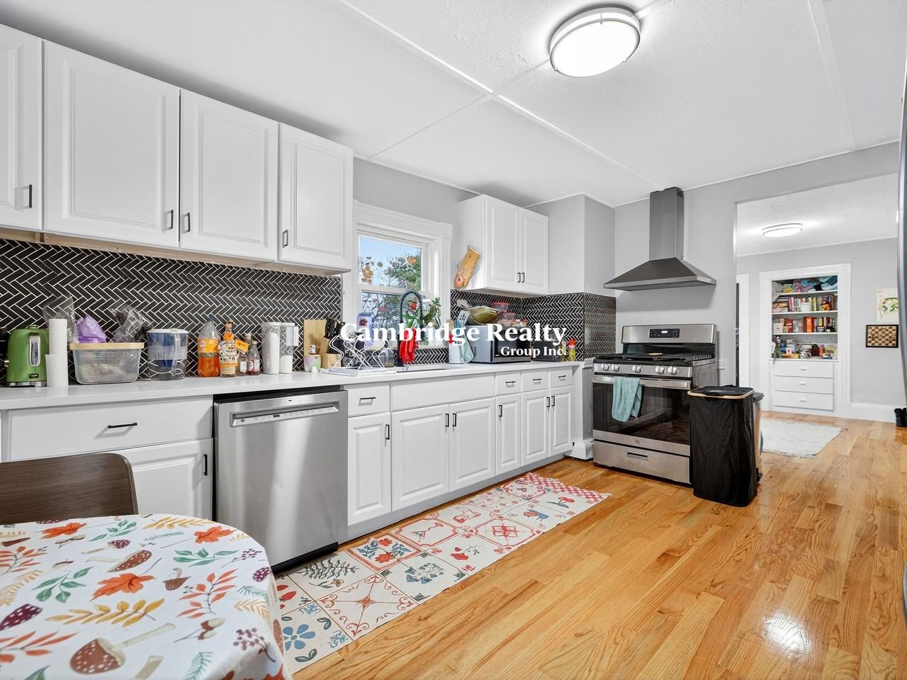 114 Woodstock St #2T - Photo 2 of 10