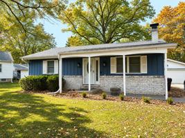 featured image of 729 W North Ln