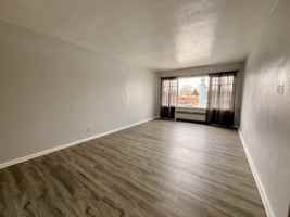 featured image of 417 N Dixie Way