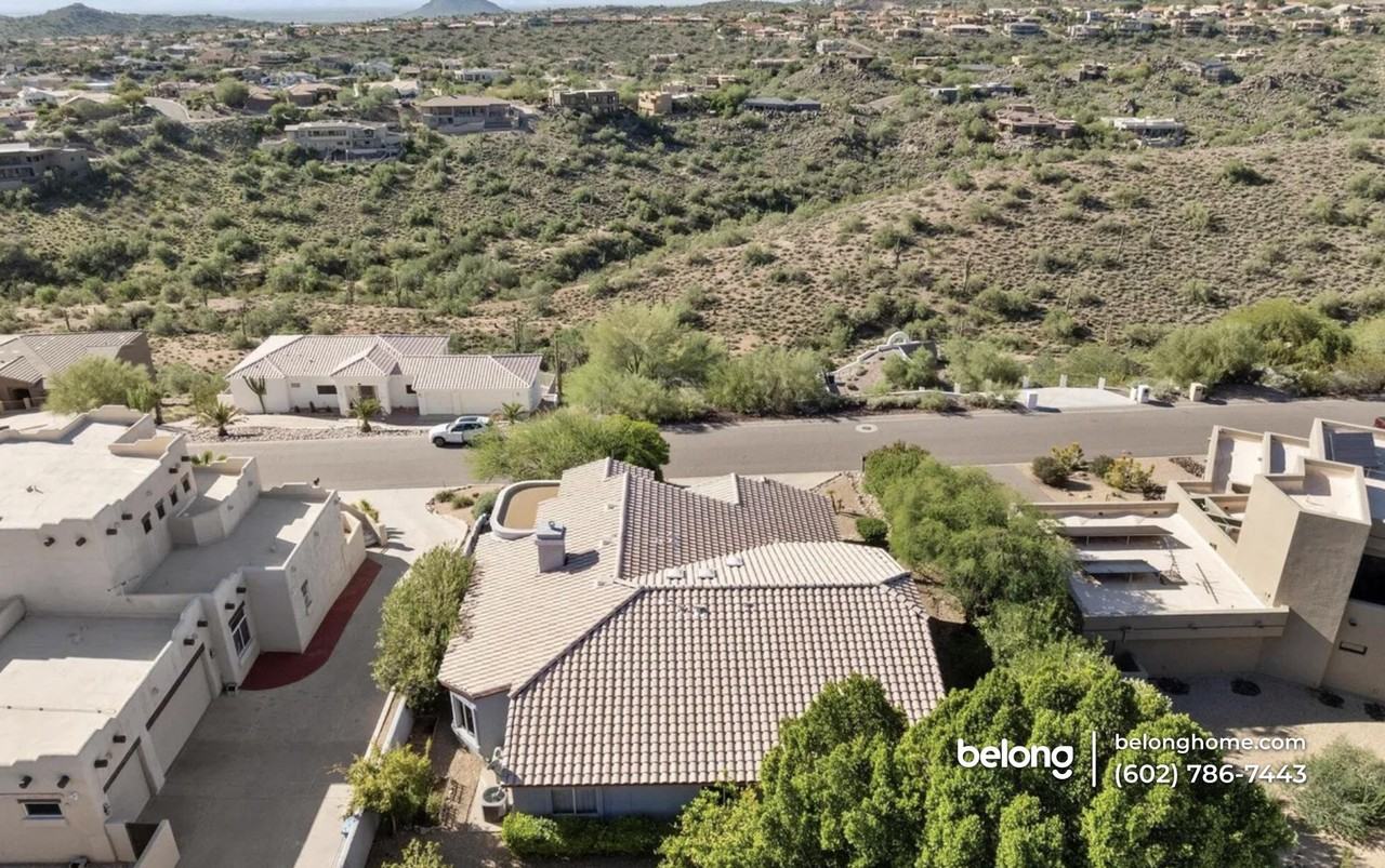 15510 E Sycamore Dr - Photo 2 of 37